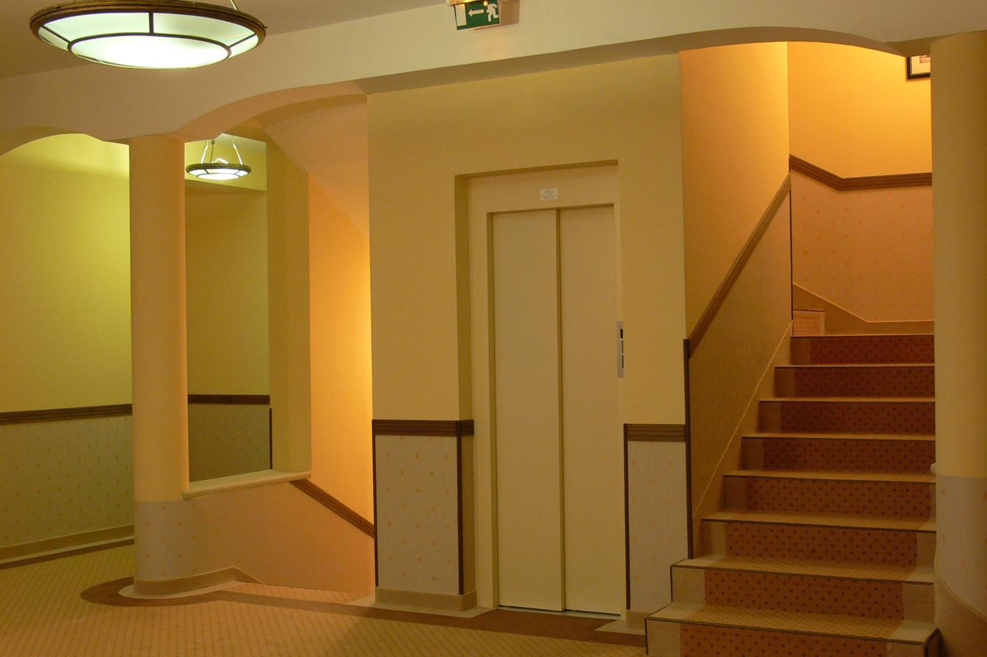 Oereg Miskolcz Hotel Exteriör bild