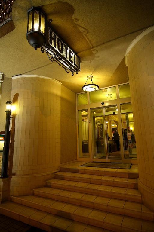 Oereg Miskolcz Hotel Exteriör bild